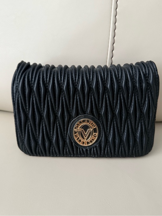 Valentino Orlandi Handbags - Valentino Orlandi
Black Wavy Quilted Crossbody 
Bag Purse NWOT